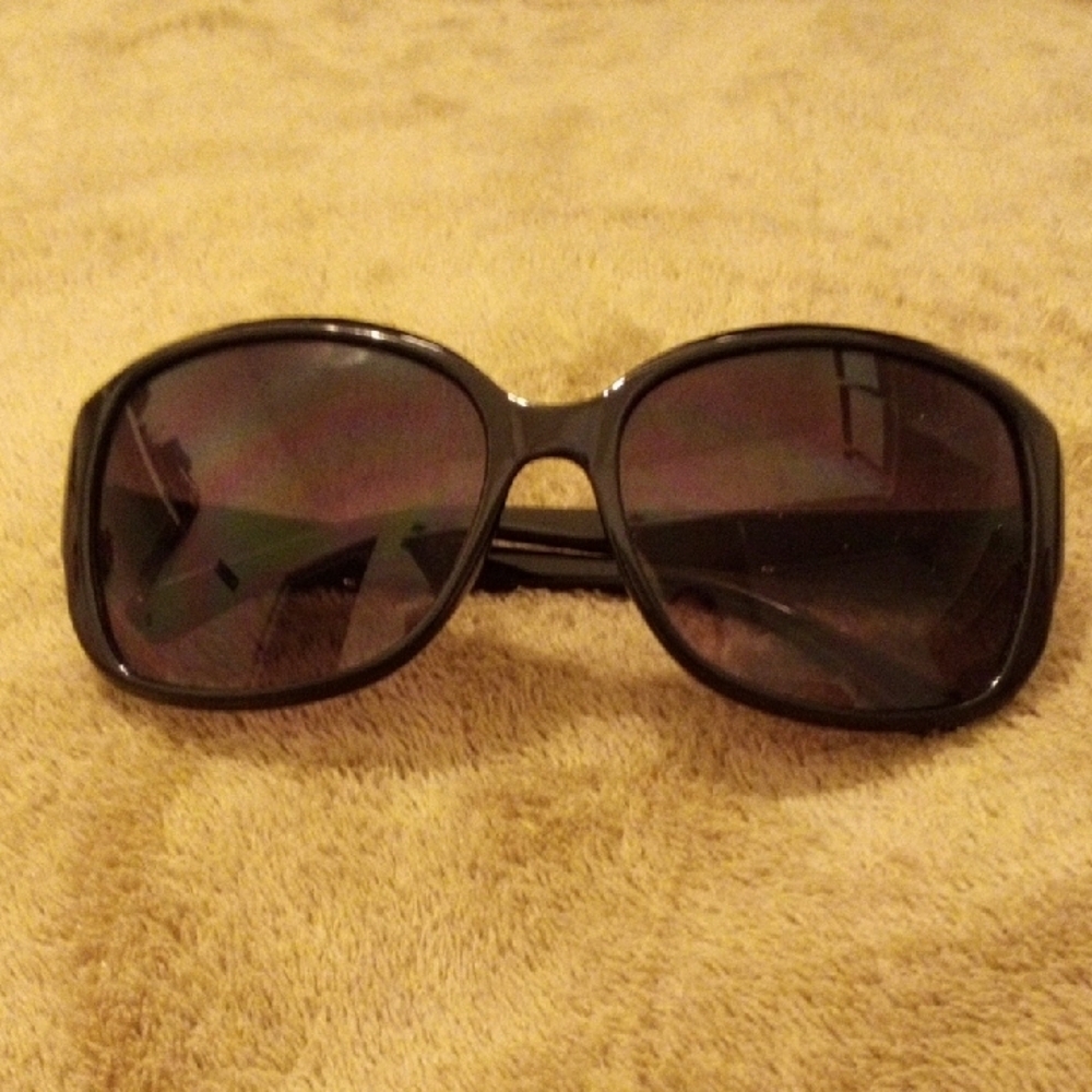 Classic Black Sunglasses